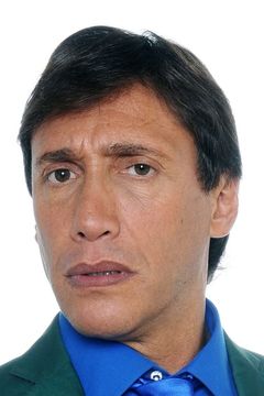 Fabián Gianola interpreta Beto (voice)