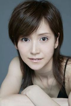 Ranran Suzuki interpreta Mutsumi Mutsu (voice)