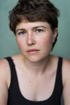 Kate Handford interpreta Kitty