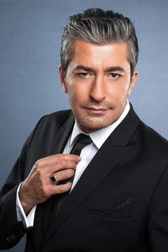 Erkan Petekkaya interpreta İskenderun Binbaşı