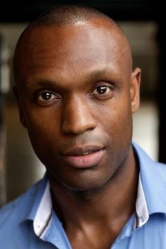 Adrian Christopher interpreta Featured Infected