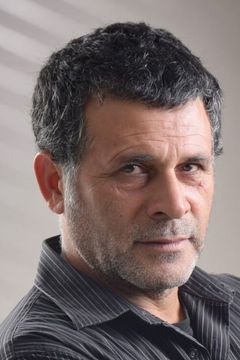 Daniel Candia interpreta Reporter