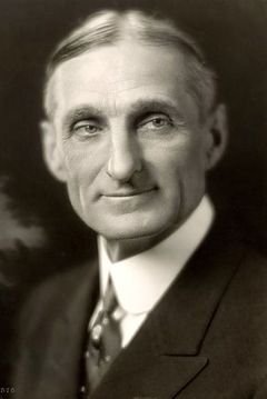 Edgar Norton interpreta Professor Witherspoon (uncredited)