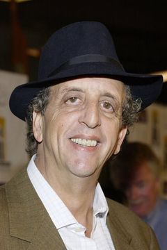 Vincent Schiavelli interpreta Organ Grinder