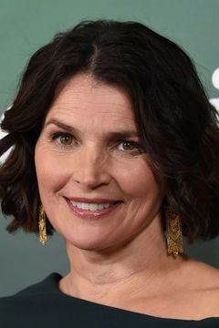 Julia Ormond interpreta Dianne Daley