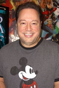 Joe Quesada interpreta Himself