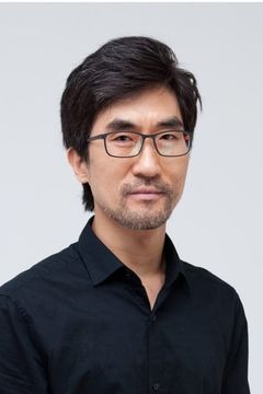 Kim Jae-rok interpreta Monk (uncredited)