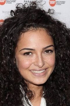 Anna Shaffer interpreta Romilda Vane