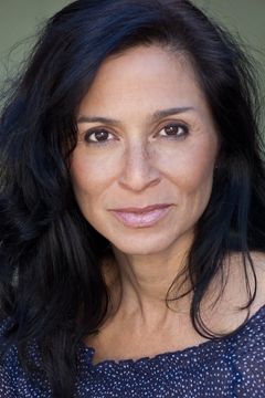 Monica Sanchez interpreta Sean's Mother