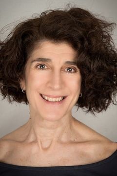 Anna Savva interpreta Lugaretzia