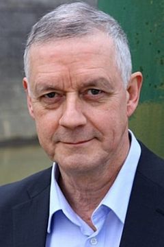 Hugues Martel interpreta Le maire