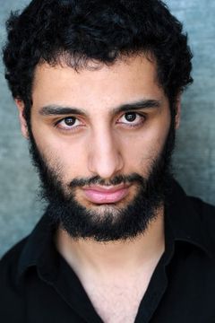 Shvan Aladdin interpreta Al Qaeda Fighter