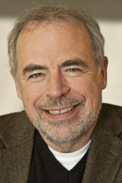 Richard Russo interpreta Faculty Committee Member