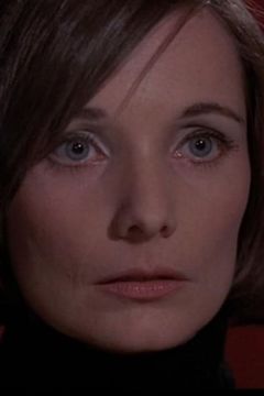 Jane Hallaren interpreta Stella