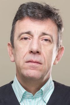 Manolis Mavromatakis interpreta Konstantinos Kedrinos