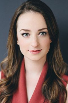 Christie Stewart interpreta Additional Voices (Voice)