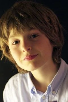Raphaël Caduc interpreta Eugène (14 years old)