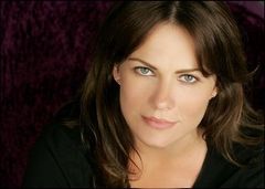 Lara Steinick interpreta Ronda