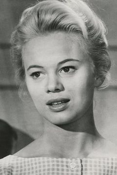 Toby Michaels interpreta Dudettes member