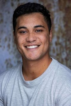 James Rolleston interpreta Mana