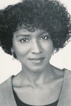 Saundra McClain interpreta Harriet Rogers