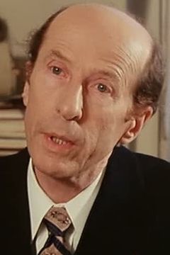 Georges Riquier interpreta Le préfet