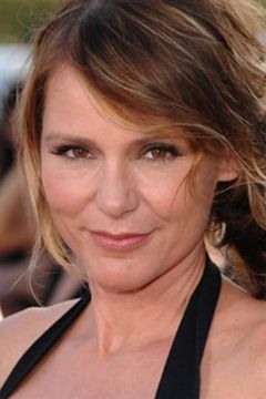 Dedee Pfeiffer interpreta Hooker