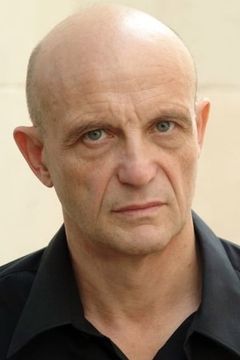 Philippe Lamendin interpreta Préfet de Police
