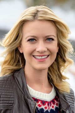 Meredith Hagner interpreta Kyla