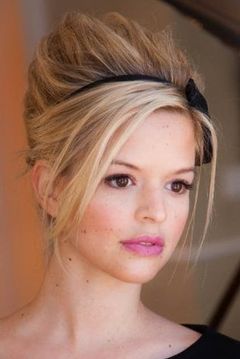 Dina De Laurentiis interpreta Kendra