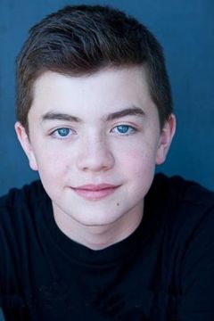 Nathan Ellison interpreta Young Oscar