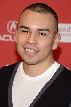 Joseph Julian Soria interpreta Hector Cruz