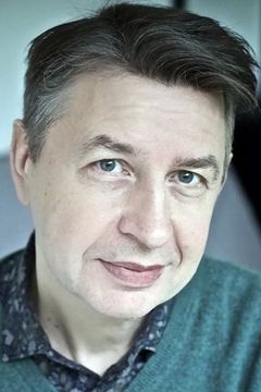 Pascal Ternisien interpreta Restaurant waiter