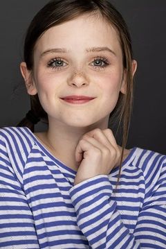 Shiloh Verrico interpreta Young Francine
