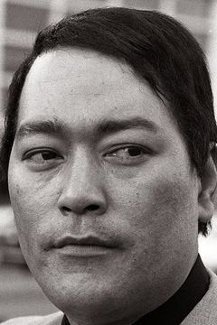 Anthony Chinn interpreta Hawaiian
