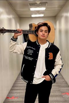 KD Estrada interpreta Young Tupe