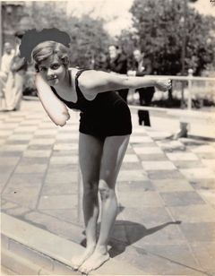 Josephine McKim interpreta Little Mermaid (uncredited)