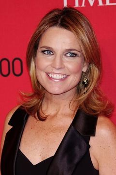 Savannah Guthrie interpreta Herself