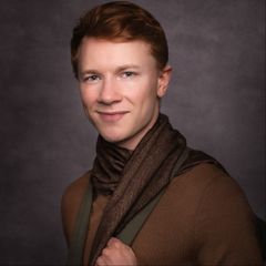 Joseph John Schirle interpreta Additional Children's Voices (voice)