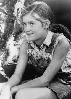 Lexi Randall interpreta Mary Catherine