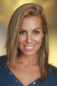 Noa Lindberg interpreta Michele Cusick