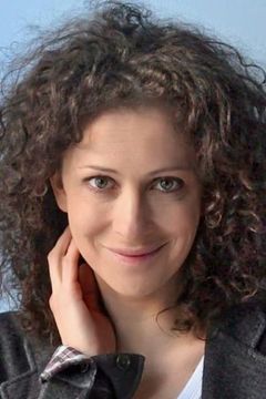 Kseniya Rappoport interpreta Irena
