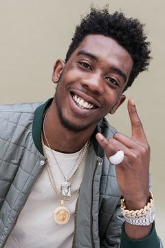 Desiigner interpreta Kels' Crew / Purge Partygoer