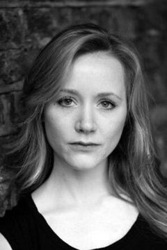 Charlotte Skeoch interpreta Hannah Abbott