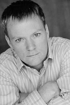 Scott Teeters interpreta Lenny / Benny