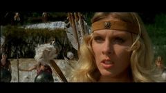 Kirsten Gille interpreta Diana