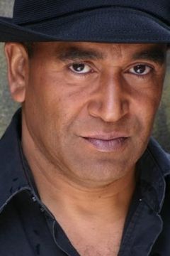 Michael Dozier interpreta Pete Webster