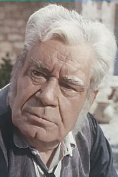 Henri Nassiet interpreta Treville