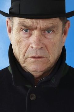 Antonio Marsina interpreta Cesare