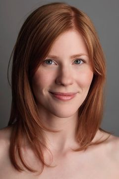 Trin Miller interpreta Leslie Abigail Cash